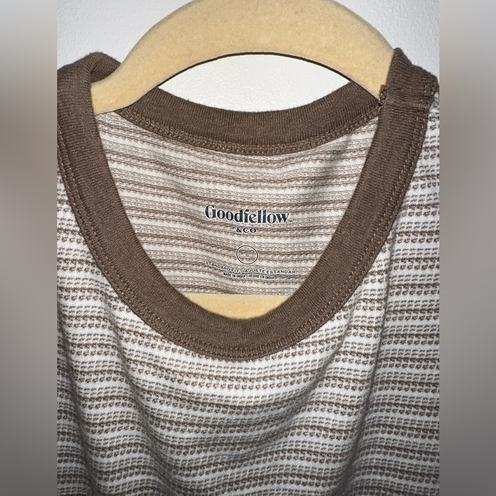 GOODFELLOW & CO. Men’s Striped Brown and Cream Tee Shirt - Picture 3 of 3